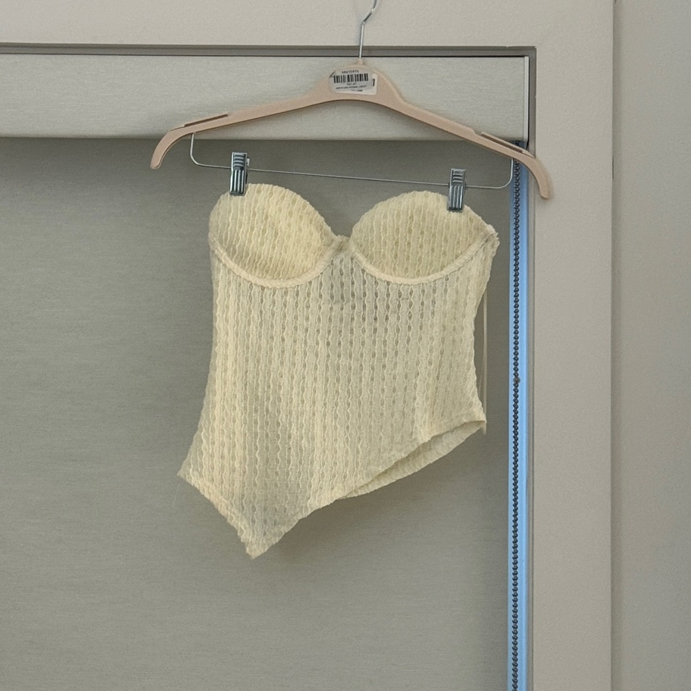 Chic Cream Strapless Bustier